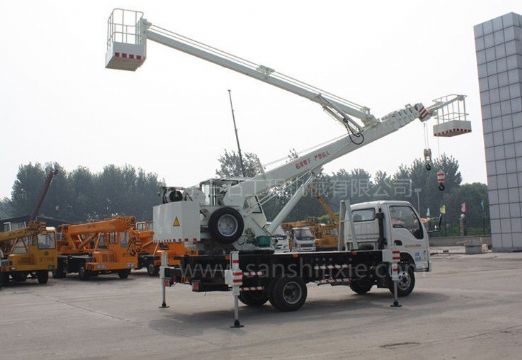 點擊查看詳細(xì)信息<br>標(biāo)題：高空作業(yè)車 閱讀次數(shù)：3751