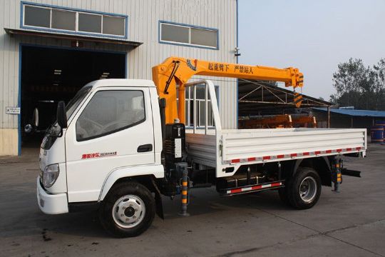 點擊查看詳細信息<br>標題：唐駿隨車吊 閱讀次數(shù)：3341