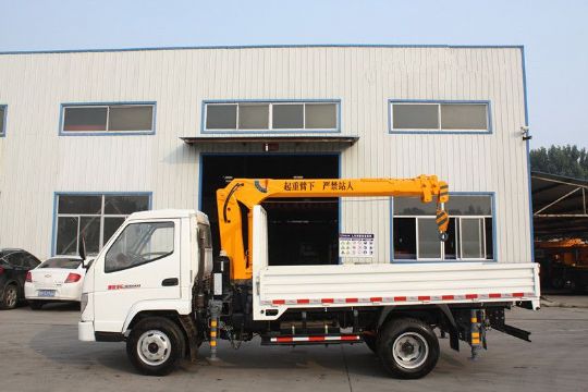點擊查看詳細信息<br>標題：3噸國四隨車吊 閱讀次數(shù)：3450