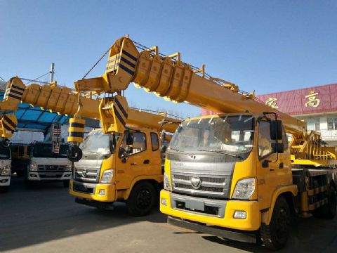 點擊查看詳細(xì)信息<br>標(biāo)題：12噸福田汽車吊 閱讀次數(shù)：2234